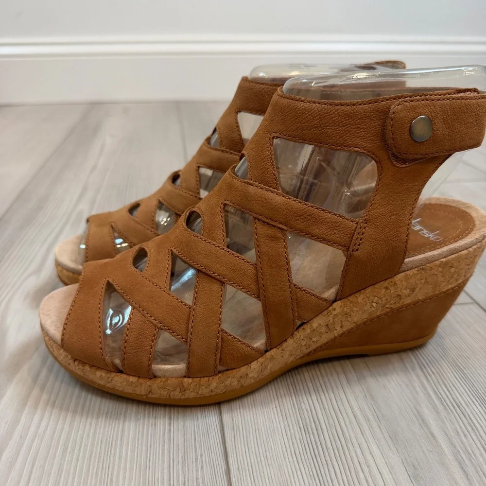 NEW Dansko Cecily Camel Milled Nubuck Leather Wedge Sandals 10 40 Brown